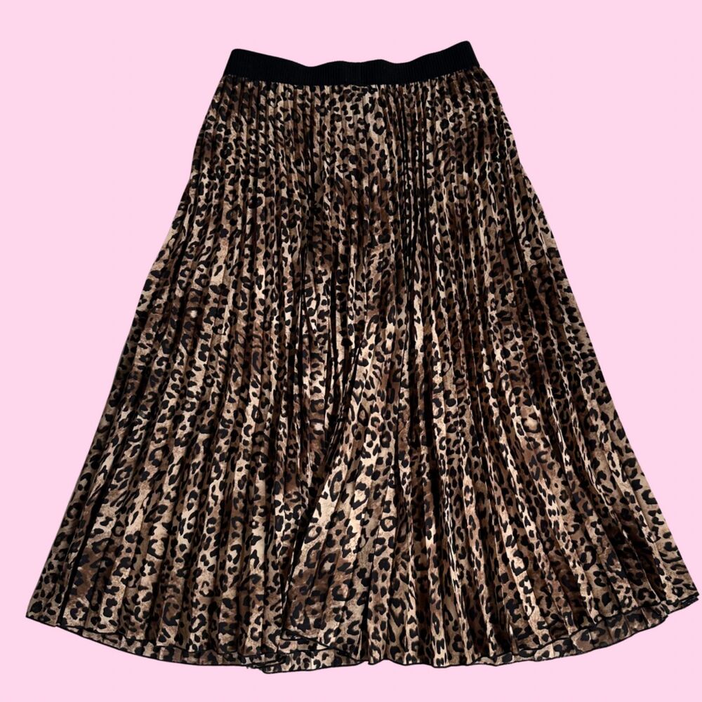 H&M Leopard Print Pleated Midi Skirt Size 6